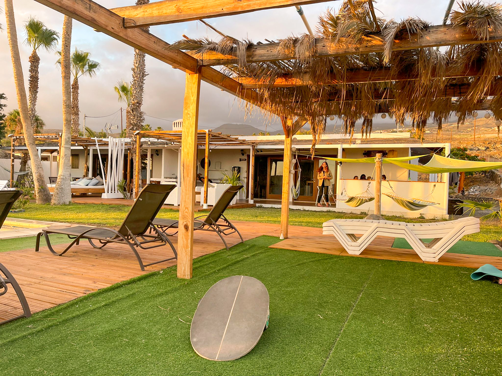 Play and enjoy at the Blackstone surfcamp in Tenerife in Canary Islands