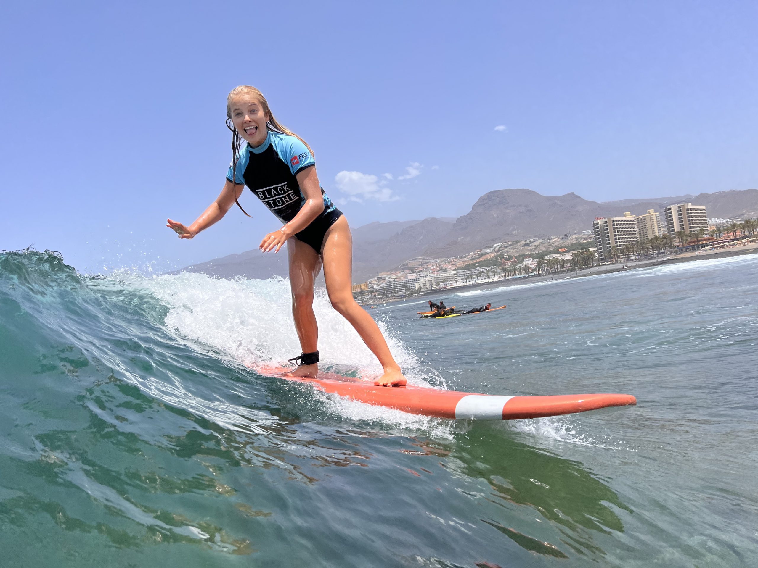 Blackstone Surf Center advanced surfer in Playa las Américas in Tenerife during a surf lesson